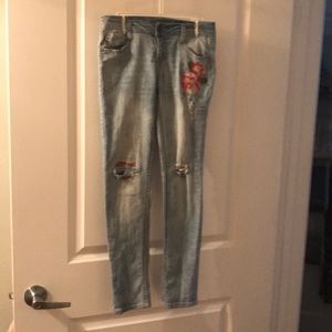 💥3 for $15 Girls faded blue jeans!